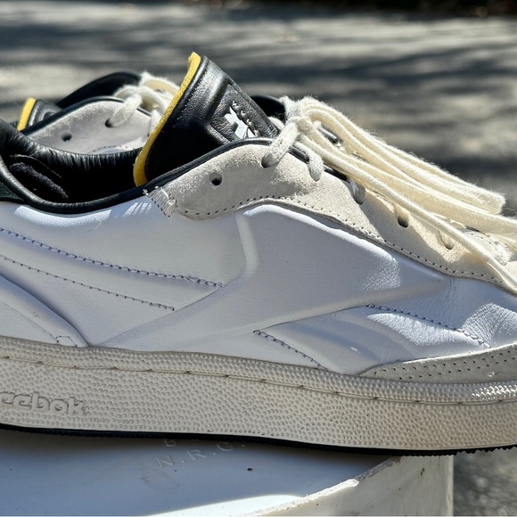 Reebok X Victoria Beckham leather low top sneakers size 7.5 - Picture 2 of 6
